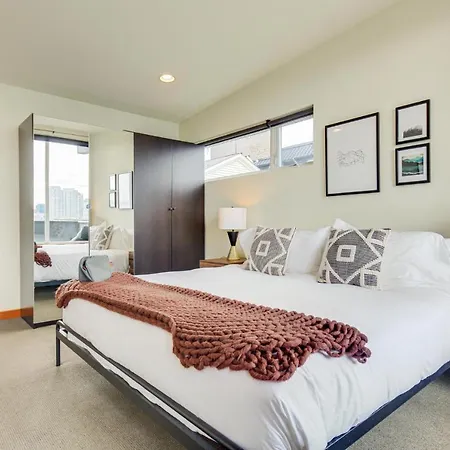 East Queen Anne 3Br Near Iconic Seattle Sites-2