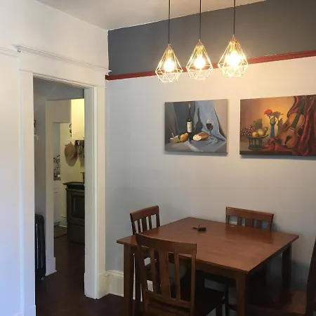 Entire Cozy Home In U-District-2