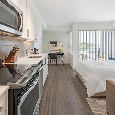 Modern Apartment In Prime Location Id9866X90-3