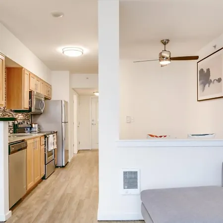 Seattle First Hill Luxury 30 Day Rentals-2